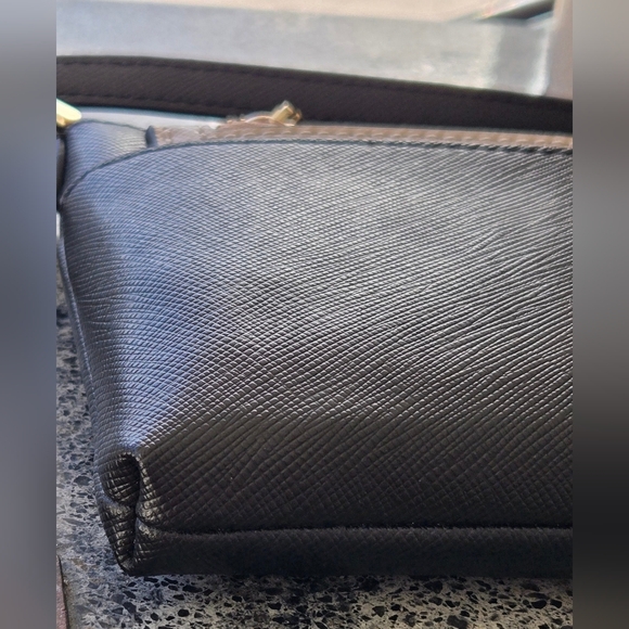 Kate Spade Sadie Crossbody Bag - Picture 7 of 12